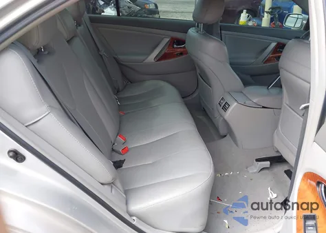 2011 Toyota Camry Xle z USA, uszkodzony, nr VIN 4T4BF3EK1BR175079